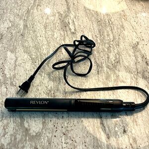 Revlon hair straightener